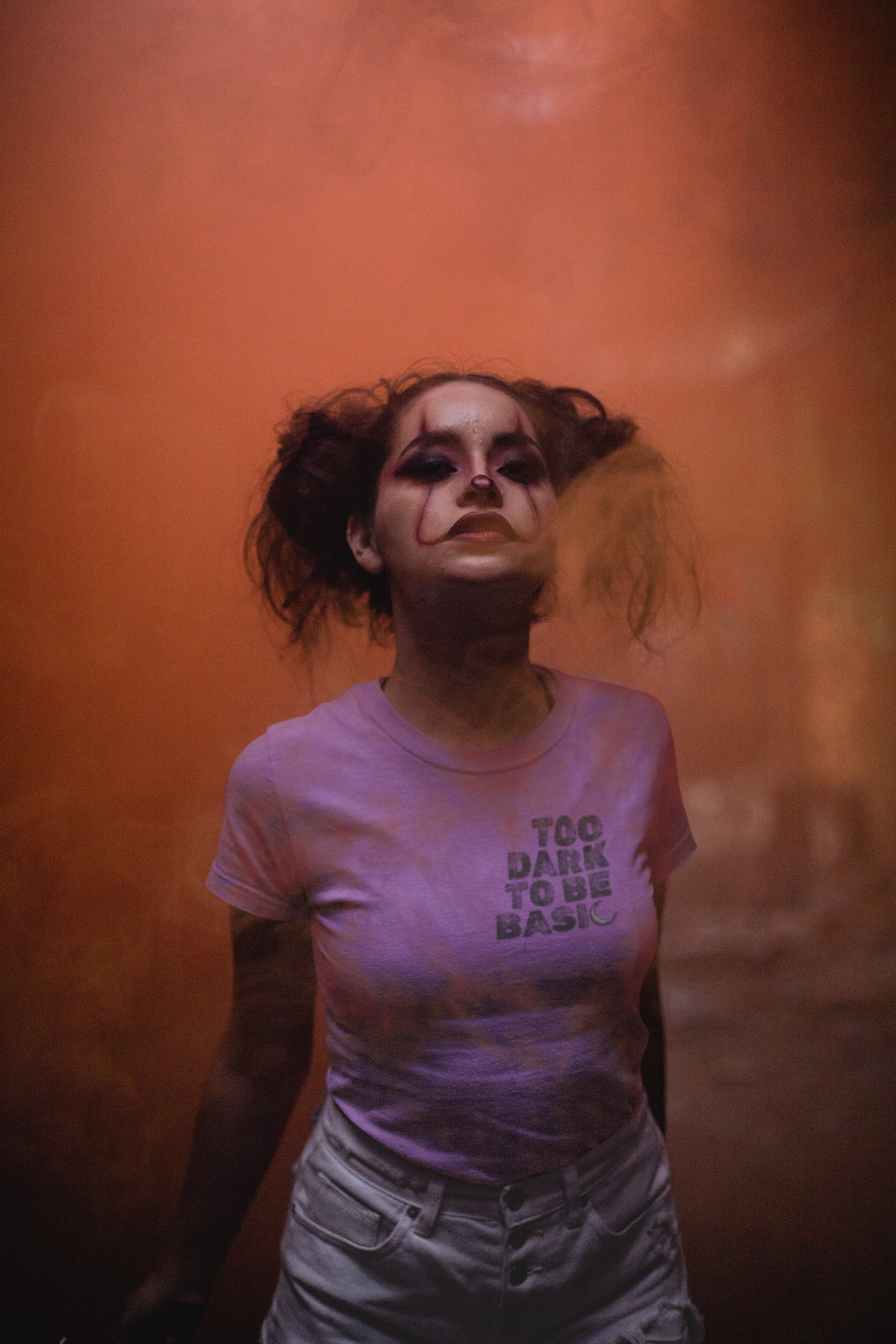 Too dark to be basic - Halloween t-shirt